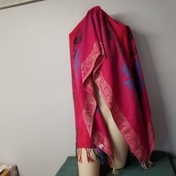 Shrug wrap 69x27" pretry knitcore in pink fray skirt cover up - Picture 2 of 6